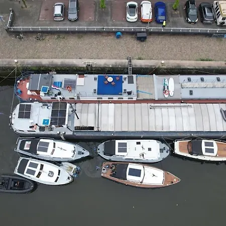 Апартаменты Bruzer Boat 4-6p Boco Living Marina Роттердам
